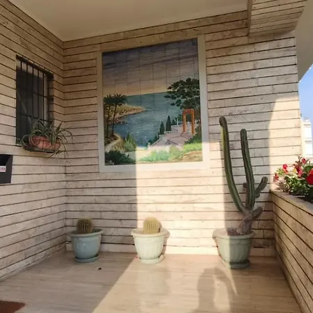 Апартаменти Sophie Vista Mare *